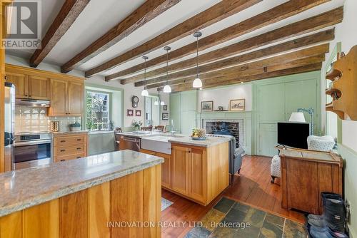 1330 Barries Side Road N, Drummond/North Elmsley, ON - Indoor Photo Showing Kitchen