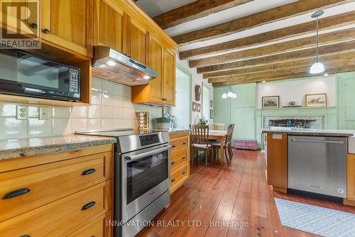 1330 Barries Side Road N, Drummond/North Elmsley, ON - Indoor Photo Showing Kitchen
