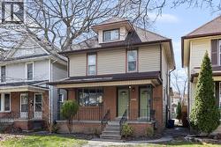 835 MOY AVENUE Unit# UPPER Windsor, ON N9A 2N7