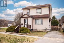 10 Keziah Court Sudbury, ON P3B 2T6