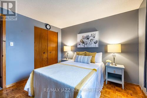 1347 Mary Street N, Oshawa (Samac), ON - Indoor Photo Showing Bedroom