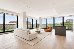 532-1616 Rue des Bassins Montréal (Le Sud-Ouest), QC H3C 0W5