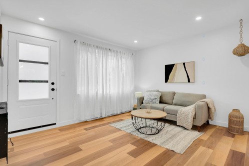 Salon - 175 Rue L'Allier, Laval (Sainte-Rose), QC - Indoor Photo Showing Living Room