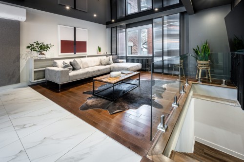 Salon - 6005 Rue De Marseille, Montréal (Mercier/Hochelaga-Maisonneuve), QC - Indoor
