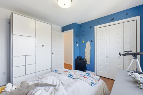 Chambre à coucher - 267 Rue Capes, Saint-Constant, QC - Indoor Photo Showing Bedroom