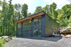 205 Rue des Deux-Montagnes Bromont, QC J2L 1P2