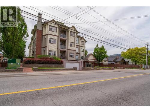 240 Wade Avenue W Avenue Unit# 305, Penticton, BC - Outdoor With Facade