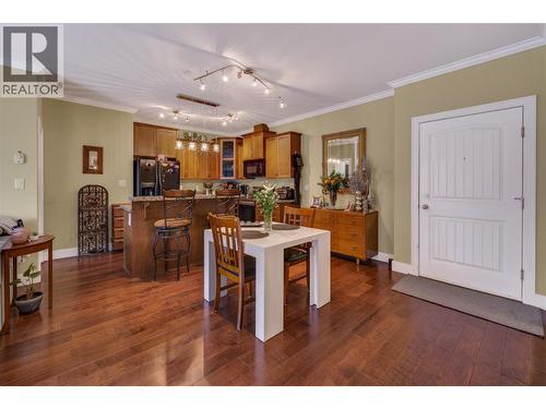 240 Wade Avenue W Avenue Unit# 305, Penticton, BC - Indoor