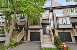9 - 1120 QUEENS AVENUE Oakville (Cp College Park), ON L6H 2B5