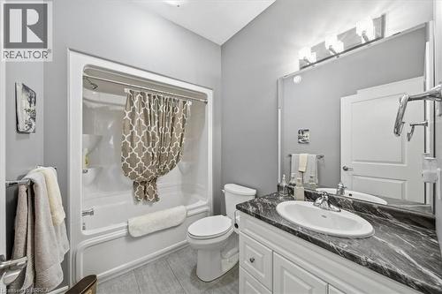 4 Lynndale Road, Simcoe, ON - Indoor Photo Showing Bathroom