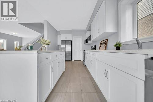 43 Sugar Trail, Kitchener, ON - Indoor Photo Showing Other Room