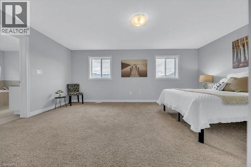 43 Sugar Trail, Kitchener, ON - Indoor Photo Showing Bedroom