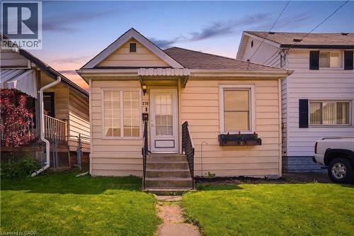 276 ROXBOROUGH Avenue  Hamilton, ON L8H 1P7