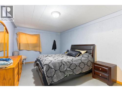 421 Tingley Street, Ashcroft, BC - Indoor Photo Showing Bedroom