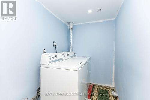 101 Crystalview Crescent, Brampton, ON - Indoor Photo Showing Laundry Room