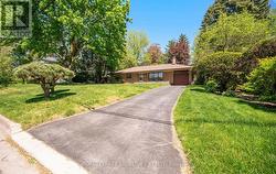 2585 JARVIS STREET  Mississauga, ON L5C 2P9