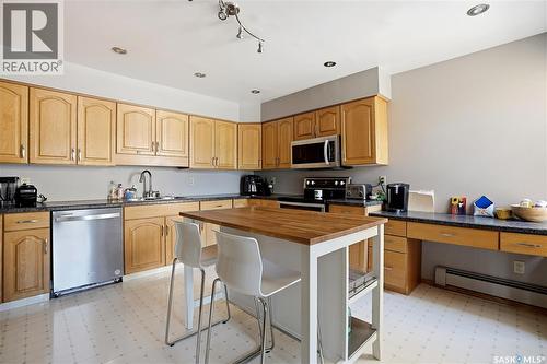 206 2315 Cornwall Street, Regina, SK - Indoor Photo Showing Kitchen With Stainless Steel Kitchen