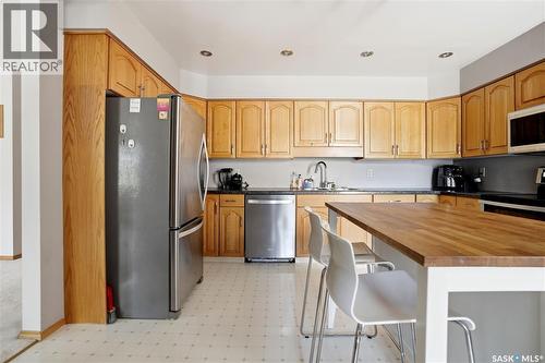 206 2315 Cornwall Street, Regina, SK - Indoor Photo Showing Kitchen With Stainless Steel Kitchen