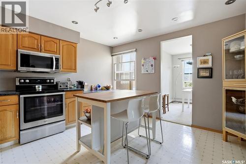 206 2315 Cornwall Street, Regina, SK - Indoor Photo Showing Kitchen