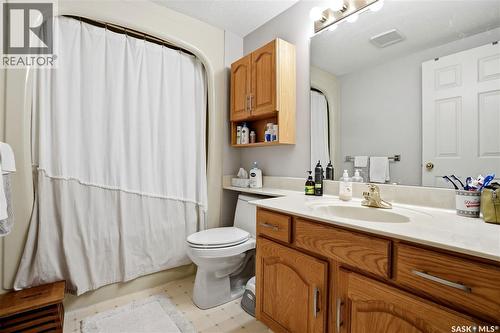 206 2315 Cornwall Street, Regina, SK - Indoor Photo Showing Bathroom