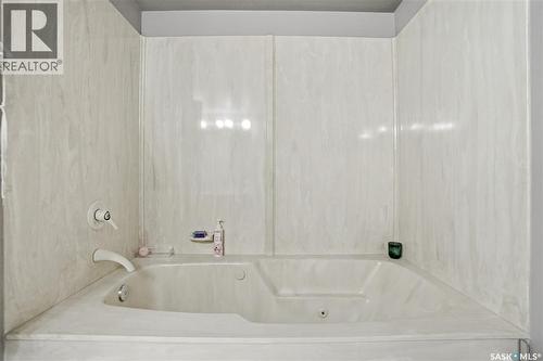 206 2315 Cornwall Street, Regina, SK - Indoor Photo Showing Bathroom