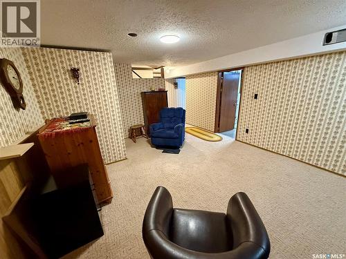 70 Hatton Crescent, Regina, SK - Indoor