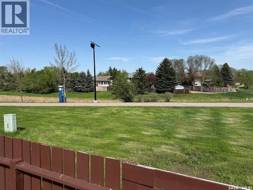 70 Hatton Crescent, Regina, SK - Outdoor