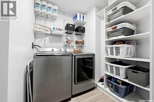 709 Aspen Crescent, Pilot Butte, SK - Indoor Photo Showing Laundry Room
