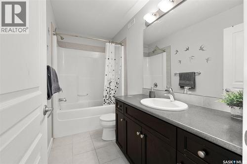 5018 Padwick Road, Regina, SK - Indoor Photo Showing Bathroom