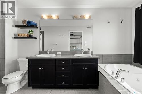 5018 Padwick Road, Regina, SK - Indoor Photo Showing Bathroom