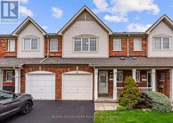10 PLANTATION COURT Whitby, ON L1P 1R2