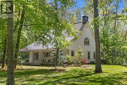 2207 PLEASANTVIEW COURT Ottawa, ON K4C 1H7