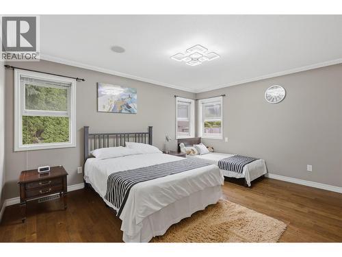 444 Azure Place, Kamloops, BC - Indoor Photo Showing Bedroom