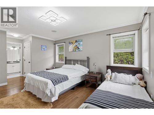 444 Azure Place, Kamloops, BC - Indoor Photo Showing Bedroom
