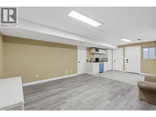444 Azure Place, Kamloops, BC - Indoor Photo Showing Other Room