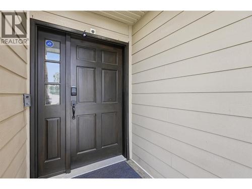 444 Azure Place, Kamloops, BC - Outdoor With Exterior