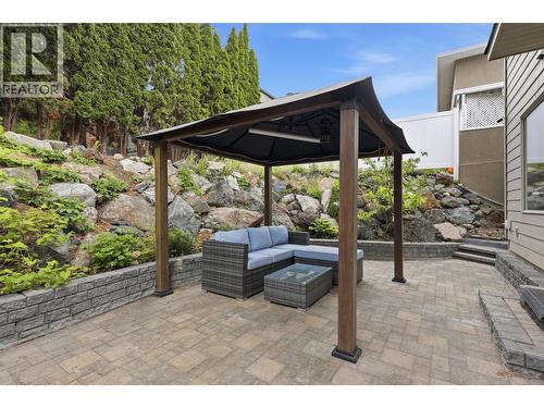 444 Azure Place, Kamloops, BC - Outdoor With Exterior