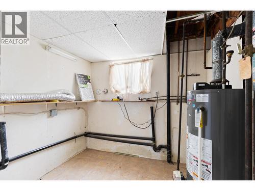 2877 Springfield Road, Kelowna, BC - Indoor Photo Showing Basement
