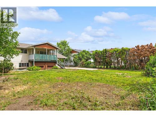 2877 Springfield Road, Kelowna, BC - Outdoor