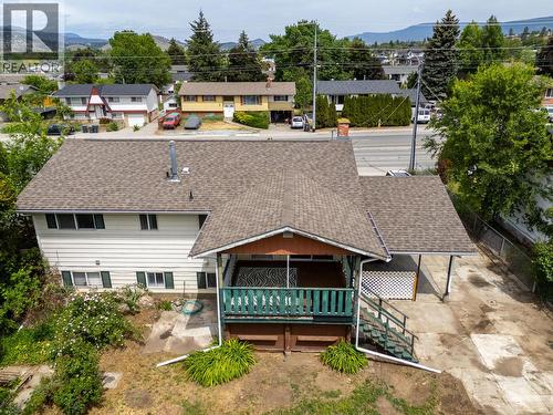 2877 Springfield Road, Kelowna, BC - Outdoor