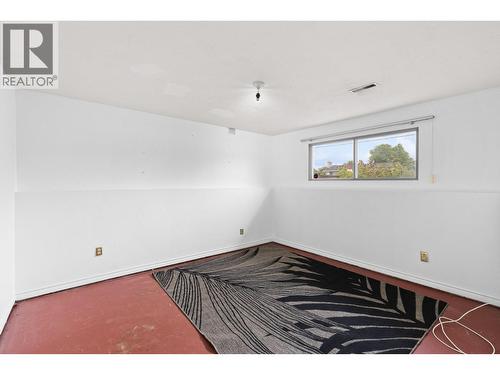 2877 Springfield Road, Kelowna, BC - Indoor Photo Showing Other Room