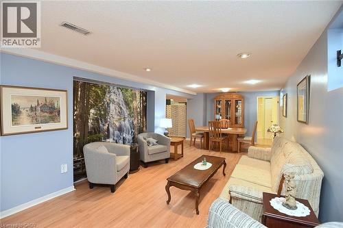 10 Alderney Avenue, Hamilton, ON - Indoor Photo Showing Living Room