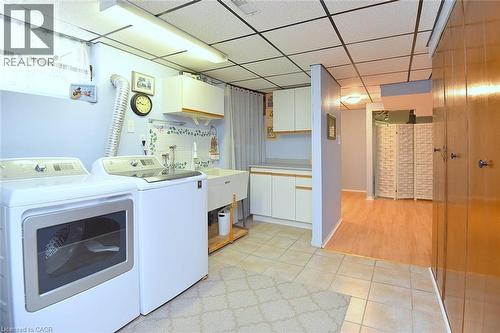 10 Alderney Avenue, Hamilton, ON - Indoor Photo Showing Laundry Room