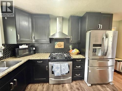 1262 Croft Road, Quesnel, BC - Indoor Photo Showing Kitchen With Stainless Steel Kitchen With Upgraded Kitchen
