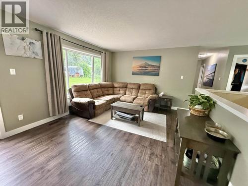 1262 Croft Road, Quesnel, BC - Indoor Photo Showing Living Room