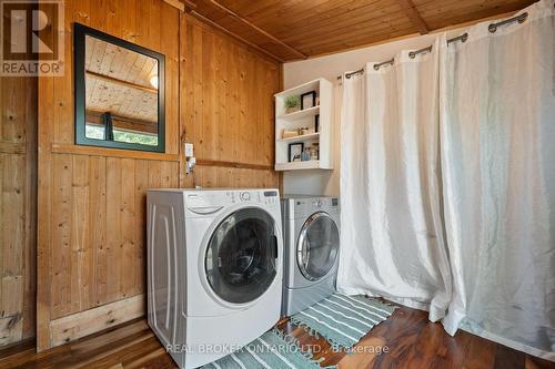30 Dundas Street, Brantford, ON - Indoor Photo Showing Laundry Room