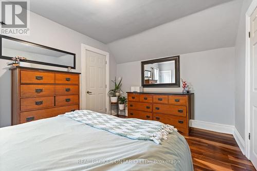 30 Dundas Street, Brantford, ON - Indoor Photo Showing Bedroom