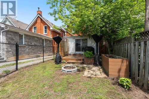 30 Dundas Street, Brantford, ON - Outdoor