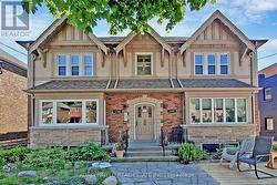 UPPER - 1747 BAYVIEW AVENUE Toronto, ON M4G 3C5