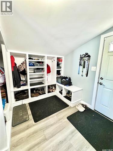 719 4Th Street E, Prince Albert, SK - Indoor Photo Showing Other Room